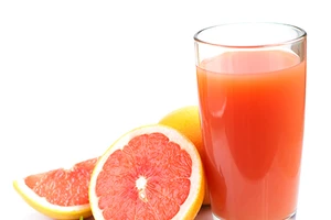 Uống thuốc xong chớ dại ăn bưởi