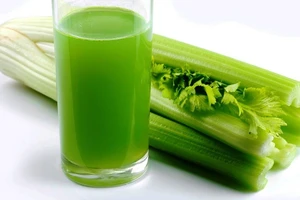 Thực phẩm nào giúp giữ nước trong mùa nắng nóng?