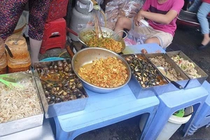 Phạt sao nếu bán thức ăn đường phố không bảo đảm ATTP?