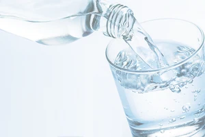 Tác dụng đáng ngạc nhiên của nước khoáng