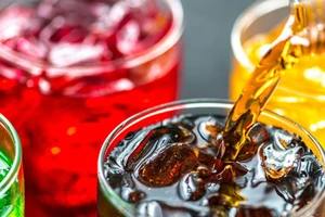 Điều gì xảy ra nếu uống 2 ly nước ngọt mỗi ngày?