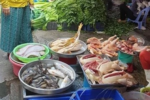 Thu gom, nâng giá thực phẩm trong mùa dịch có bị xử lý?