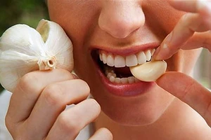 Chỉ cách ăn uống trị COVID-19 bậy sẽ bị phạt nặng