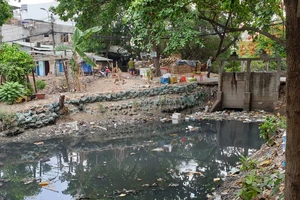 Lắp camera ở chợ để phát hiện vi phạm vệ sinh nơi công cộng