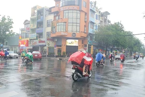 Nguyên nhân TP.HCM liên tục có mưa trái mùa