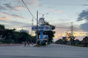 Hình ảnh đường phố TP.HCM ngay sau giờ hạn chế tối đa ra đường