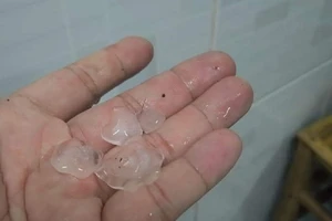 Nguyên nhân xảy ra mưa đá chiều nay ở TP.HCM