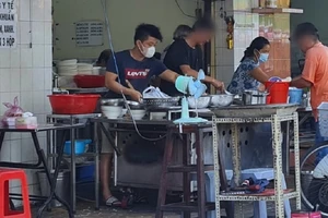 Mức thu phí người kinh doanh thực phẩm cần biết