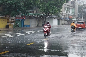 Áp thấp nhiệt đới ảnh hưởng đến thời tiết Nam bộ ra sao?