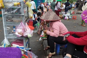 Xử phạt ra sao với những cơ sở kinh doanh ăn uống không có giấy phép?