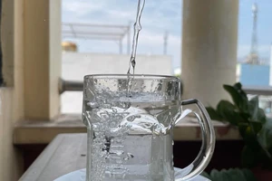 Vì sao chúng ta nên uống nhiều nước hơn vào mùa lạnh?