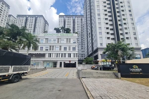 Vì sao hơn 81.000 căn hộ ở TP.HCM chưa được cấp sổ hồng?