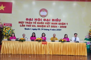 Mặt trận Tổ quốc Việt Nam quận 1 đảm bảo 100% hộ nghèo được hỗ trợ, giúp đỡ