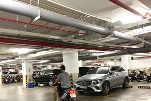 Ngày 1-8 Luật Nhà ở có hiệu lực: Người để xe trong chung cư cần biết điều này 