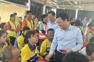 Lãnh đạo TP.HCM kiểm tra dự án vệ sinh môi trường