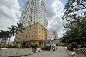 TP.HCM hướng dẫn chi tiết để gỡ vướng cấp sổ hồng cho 8 dự án nhà ở