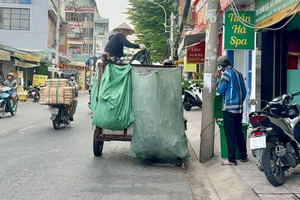 Giá thu gom rác sinh hoạt ở TP.HCM sau khi vận hành chính quyền 2 cấp có thay đổi?