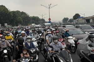 TP.HCM nghiên cứu địa bàn ô nhiễm cao phải hạn chế phương tiện giao thông 