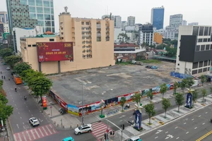 Tiến độ chỉnh trang 9 khu đất ở trung tâm TP.HCM làm vườn hoa, công viên tạm 