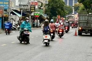 TP.HCM bất ngờ có mưa trái mùa vào sáng sớm, khả năng kéo dài đến khi nào?