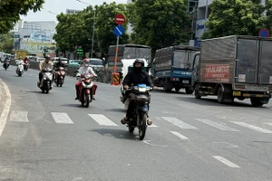 Nắng nóng chưa có dấu hiệu hạ nhiệt ở TP.HCM và các tỉnh Nam Bộ