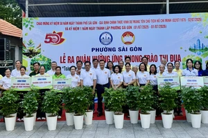 Phường Sài Gòn ra quân bảo vệ môi trường, hướng tới mục tiêu trồng 5.000 cây xanh