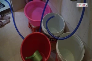 Video: Dân Đà Nẵng khổ sở vì thiếu nước nhiều ngày