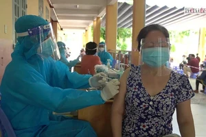 Video: Tổ chức tiêm vaccine Vero Cell cho người dân TP Thủ Đức