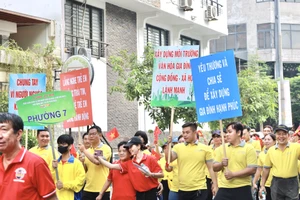 4000 người đi bộ gây quỹ vì người nghèo 