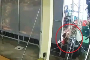 Nam sinh lớp 9 bị điện giật tử vong khi diễn văn nghệ