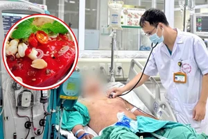 Nhiều người vẫn chủ quan: 'Tiết canh lợn nhà làm, ăn quen không sao đâu!'