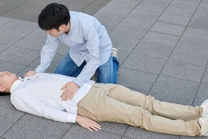 Bác sĩ chỉ cách phân biệt đột quỵ và đột tử để sơ cứu kịp thời