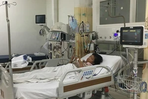 Người dọa làm 2 bé uống thuốc tự tử có thể bị phạt tù