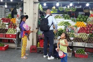 Giải pháp dẹp nạn chăn dắt trẻ em ăn xin