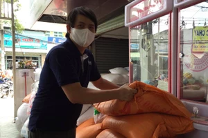 Phó Chủ tịch nước gửi thư khen ông chủ ATM gạo