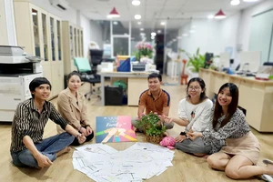 Dân văn phòng TP.HCM tiếp sức cho vùng lũ Miền Trung