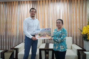 Công ty Tư vấn Tài chính LGC hỗ trợ miền Trung bị bão, lũ