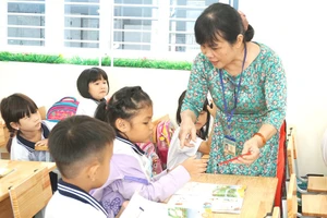 Từ ngày 20-3, giáo viên sẽ được tăng lương