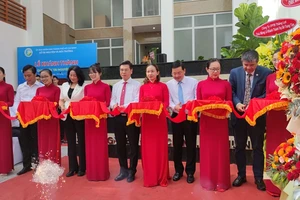 Buổi lễ khánh thành Trung tâm Quan trắc TNMT. Ảnh: NGUYỄN HIỀN