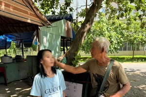 Nhói lòng: 1 gia đình 3 thế hệ không ai có giấy tờ tùy thân 