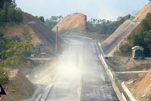 Dự án đường 1.900 tỉ đồng nhận 100% mặt bằng sạch, đẩy nhanh tiến độ thi công