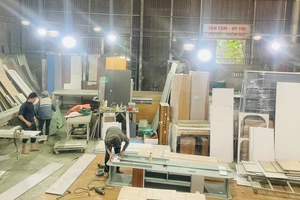 Tết Dương lịch không ngày nghỉ ở làng mộc xóm Đạo