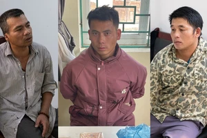 Sau 2 tháng theo dõi, công an bắt nghi can đang trữ 4 bánh heroin