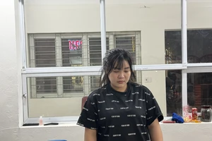 Cô gái tạo bill chuyển tiền giả để lừa nhiều cửa hàng