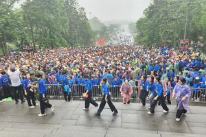 Lượng du khách về đền Hùng dịp Giỗ tổ Hùng Vương cao gấp 3 lần ước tính ban đầu