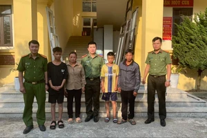 Nguyên nhân 2 thiếu niên người Mông đi lạc 500 km 