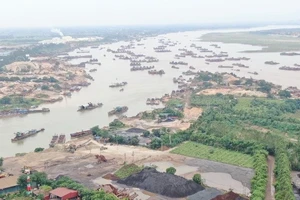 Phú Thọ tạm dừng hoạt động 35 mỏ khai thác cát