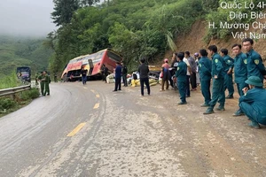 Xe giường nằm mất phanh ở đoạn dốc, 1 người tử vong nhiều người bị thương