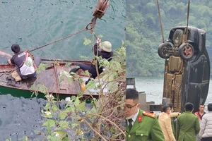 Công an thông tin vụ thi thể trong ô tô dưới lòng hồ thủy điện