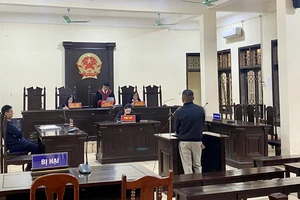 Phạt tù kẻ dùng flycam quay hoạt động mỏ cát để cưỡng đoạt tài sản